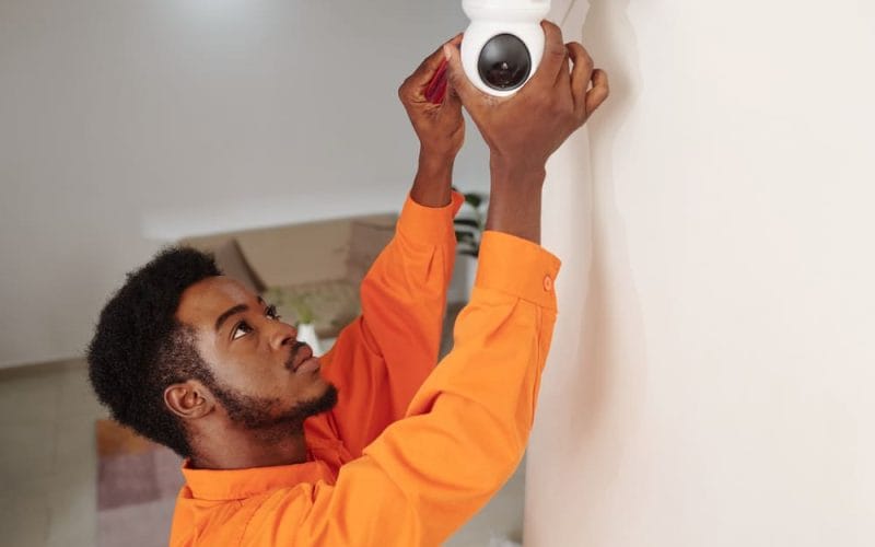 Protege tu espacio con Seguridad Urracá: instalación de cámaras con respaldo profesional