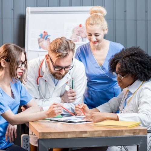 Estudiar Medicina y Cirugía en David, Panamá: formación médica integral